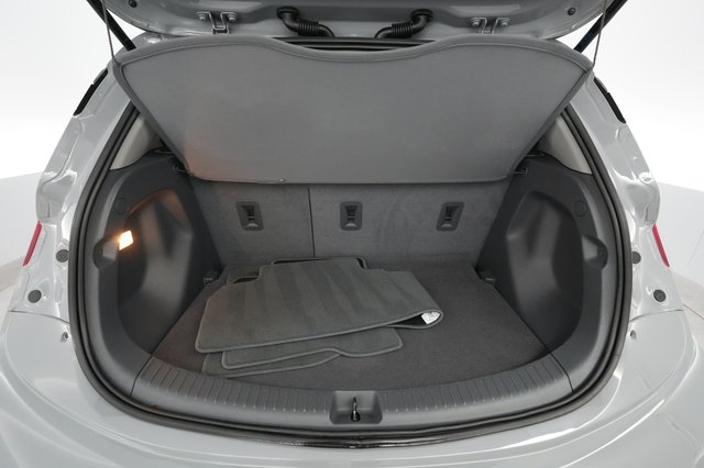 2020 Chevrolet Bolt — photo 20 of 36