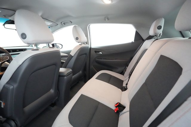 2020 Chevrolet Bolt — photo 16 of 36