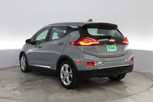2020 Chevrolet Bolt — photo 9 of 36
