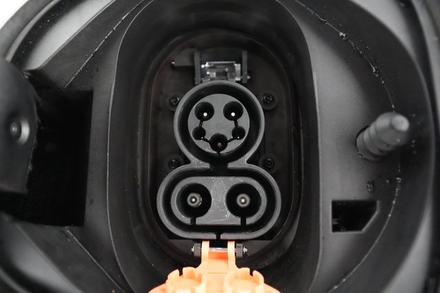 2023 Chevrolet Bolt EUV — photo 19 of 31
