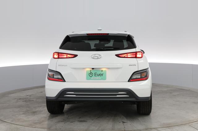 2023 Hyundai Kona — photo 8 of 36