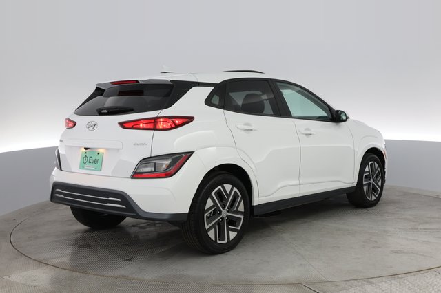 2023 Hyundai Kona — photo 2 of 36