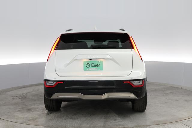 2024 Kia Niro EV — photo 8 of 23