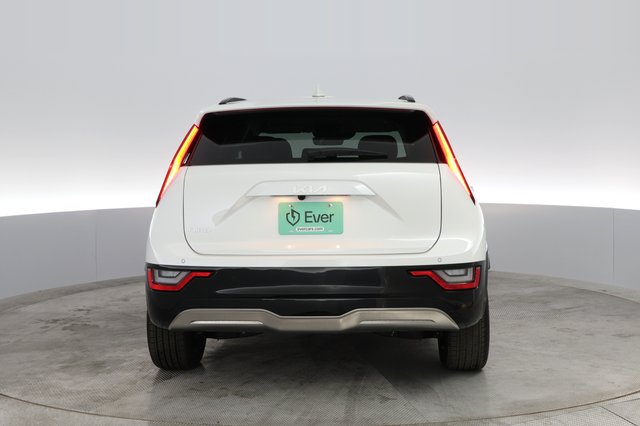 2024 Kia Niro EV — photo 8 of 23