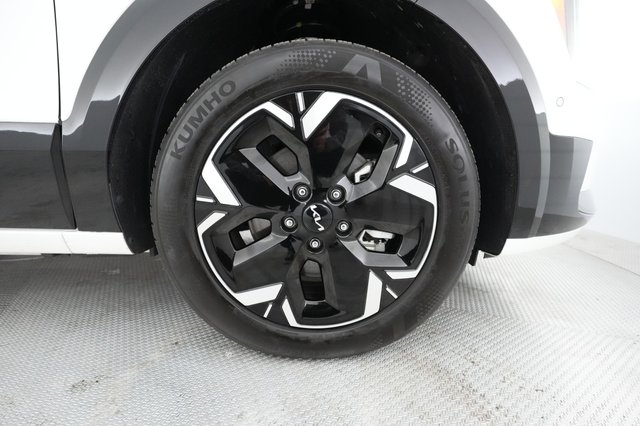 2024 Kia Niro EV — photo 13 of 23