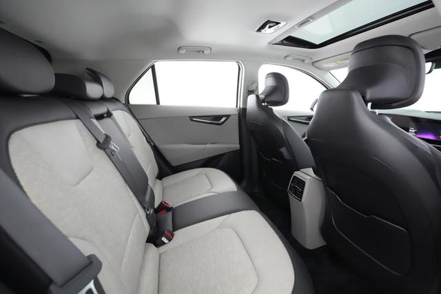 2024 Kia Niro EV — photo 3 of 23