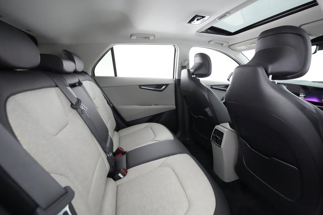 2024 Kia Niro EV — photo 3 of 23