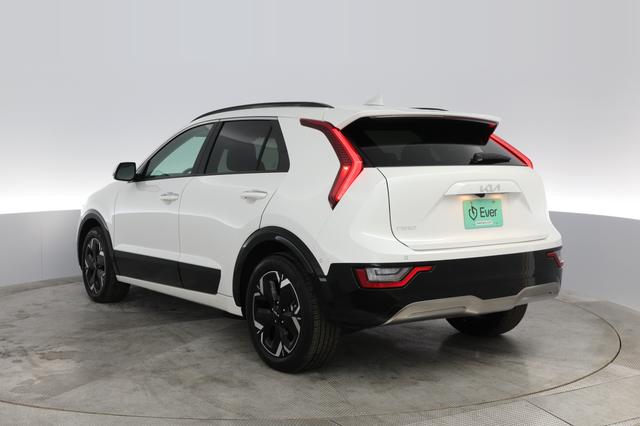 2024 Kia Niro EV — photo 9 of 23