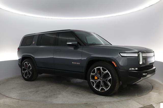 2023 Rivian R1S