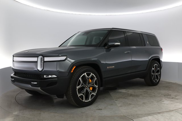 2023 Rivian R1S — VIN 7PDSGABA9PN012525