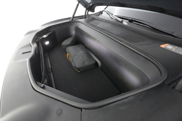 2023 Rivian R1S — photo 21 of 25