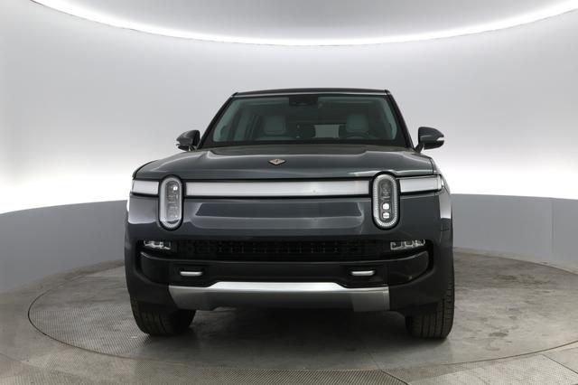 2023 Rivian R1S