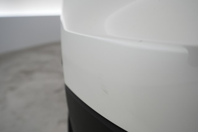 2021 Volvo XC40 Recharge — photo 40 of 48