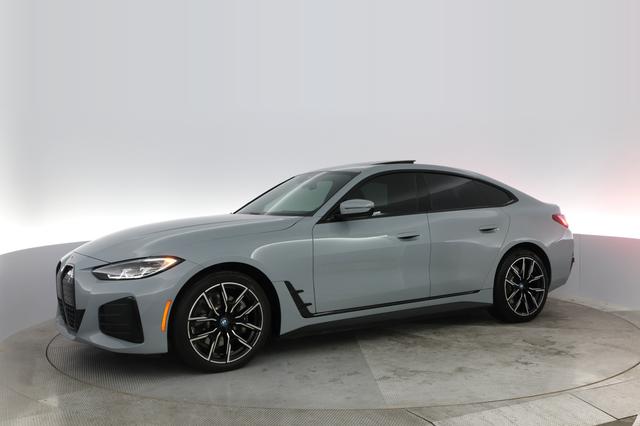 2024 BMW i4 — photo 10 of 28
