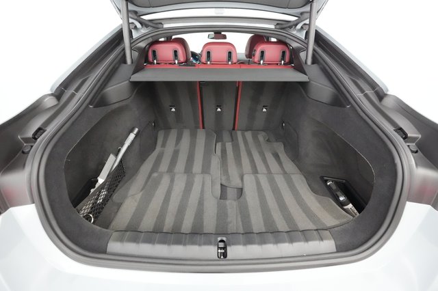 2024 BMW i4 — photo 20 of 28