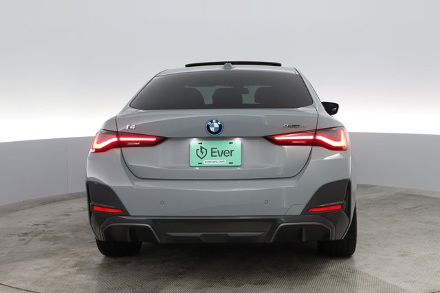 2024 BMW i4 — photo 8 of 28