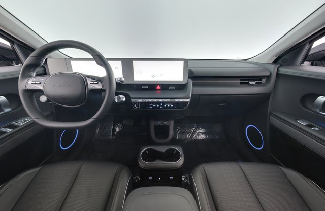 2022 Hyundai IONIQ 5 — photo 10 of 11