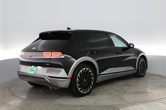 2022 Hyundai IONIQ 5 — photo 5 of 11