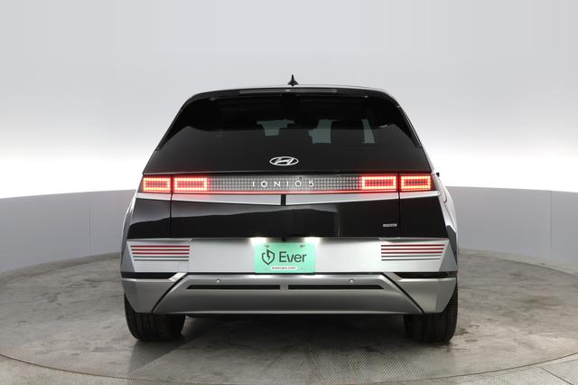 2022 Hyundai IONIQ 5 — photo 6 of 11