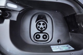 2022 Volkswagen ID.4 — photo 18 of 26