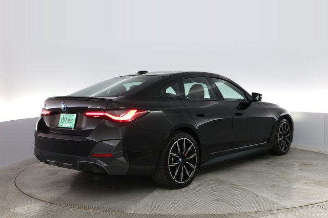 2023 BMW i4 — photo 2 of 38