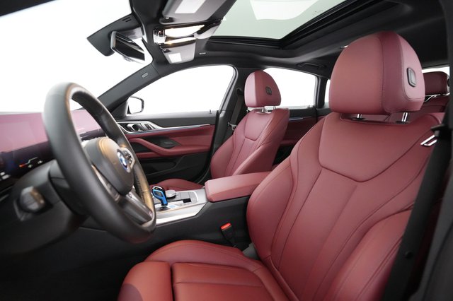 2023 BMW i4 — photo 15 of 38