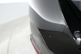 2023 BMW i4 — photo 33 of 38