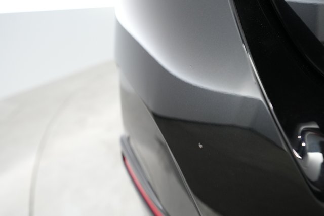 2023 BMW i4 — photo 33 of 38