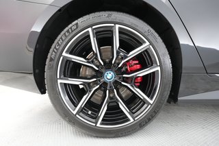 2023 BMW i4 — photo 14 of 38