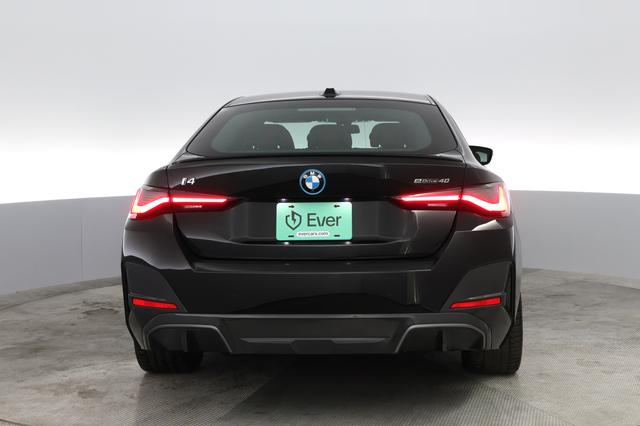 2023 BMW i4 — photo 8 of 38