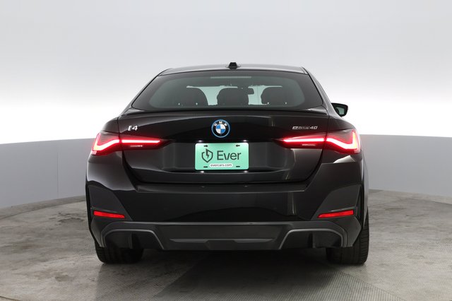 2023 BMW i4 — photo 8 of 38