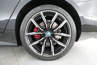 2023 BMW i4 — photo 12 of 38