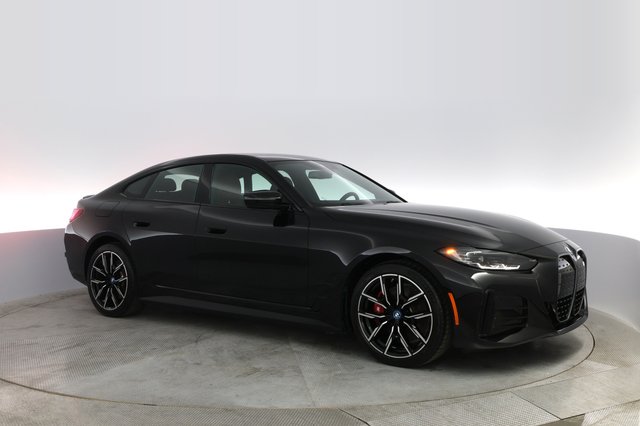 2023 BMW i4 — photo 7 of 38