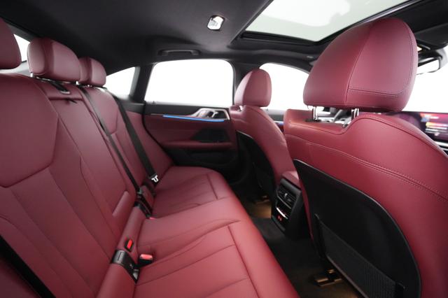 2023 BMW i4 — photo 3 of 38