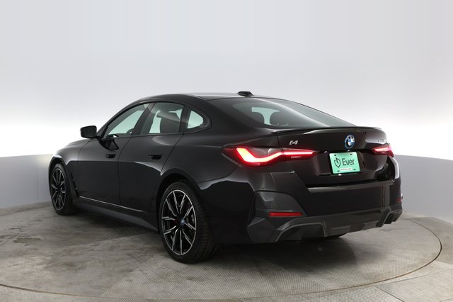 2023 BMW i4 — photo 9 of 38