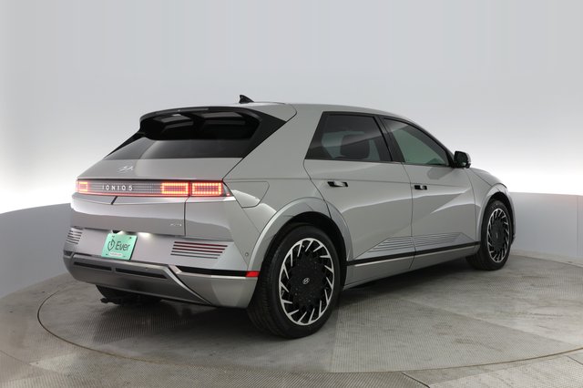 2023 Hyundai IONIQ 5 — photo 2 of 27