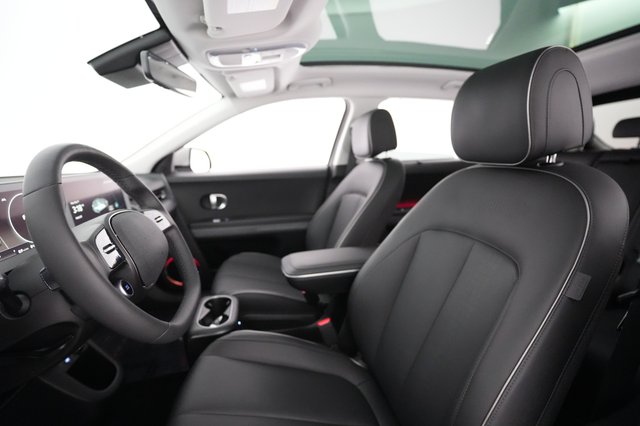 2023 Hyundai IONIQ 5 — photo 16 of 27