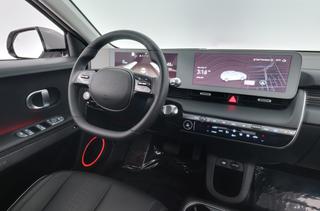 2023 Hyundai IONIQ 5 — photo 3 of 27