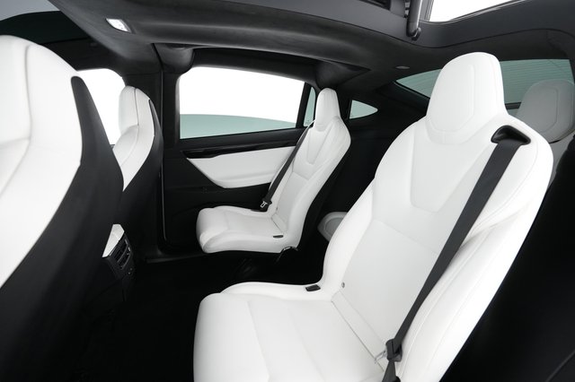 2019 Tesla Model X — photo 16 of 39