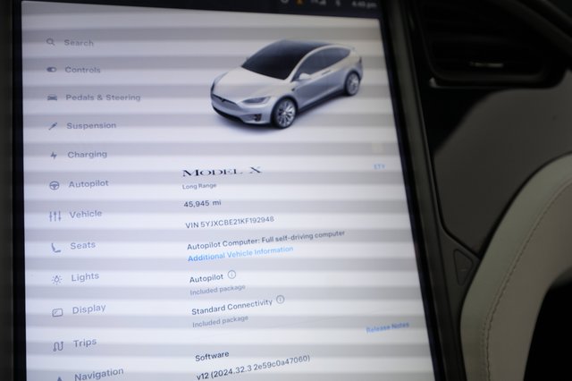 2019 Tesla Model X — photo 4 of 39
