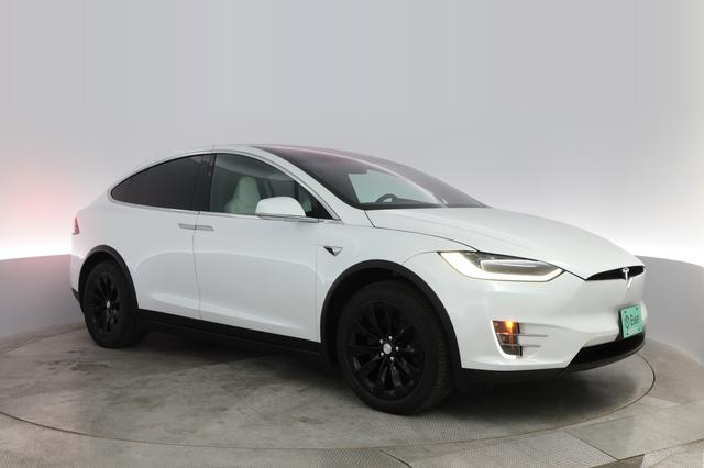 2019 Tesla Model X — photo 7 of 39