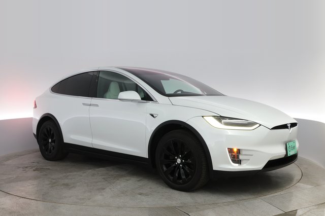 2019 Tesla Model X — photo 7 of 39