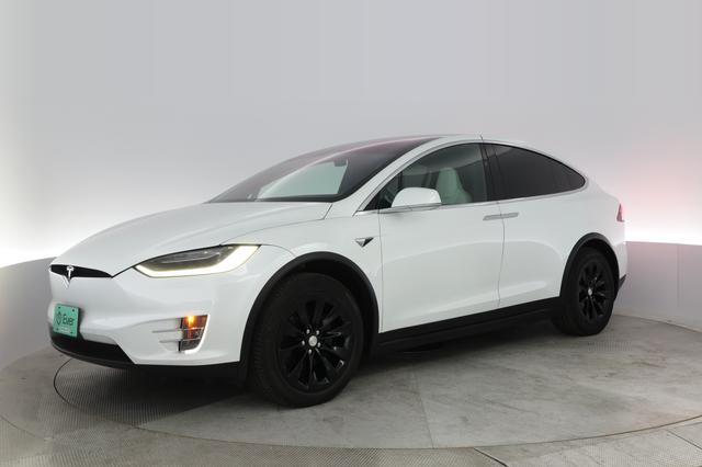 2019 Tesla Model X — VIN 5YJXCBE21KF192948