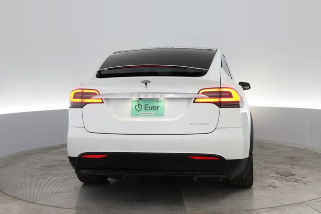 2019 Tesla Model X — photo 8 of 39