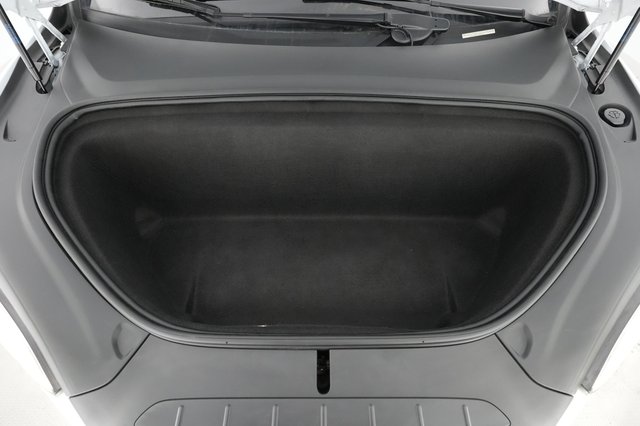 2019 Tesla Model X — photo 19 of 39
