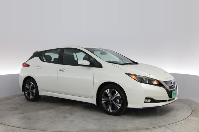 2020 Nissan LEAF — photo 4 of 8