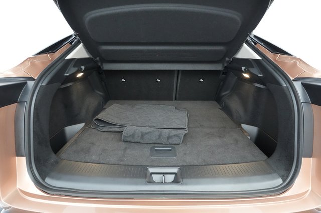 2023 Nissan Ariya — photo 23 of 34