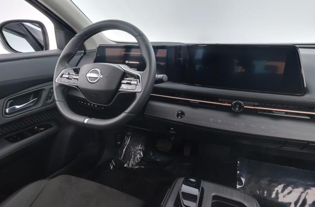 2023 Nissan Ariya — photo 3 of 34