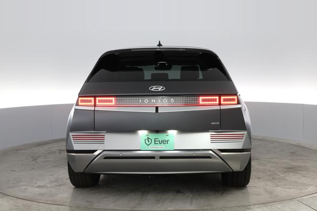 2022 Hyundai IONIQ 5 — photo 6 of 8