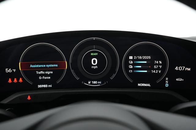 2021 Porsche Taycan — photo 5 of 31